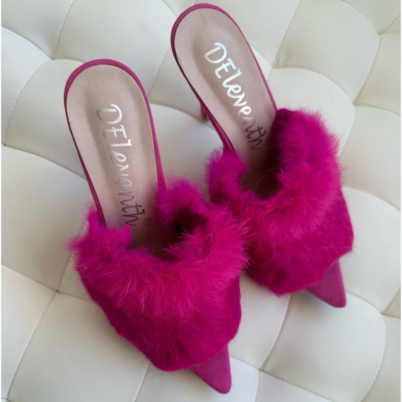 Fluffy hot pink heels - Picture 2 of 3